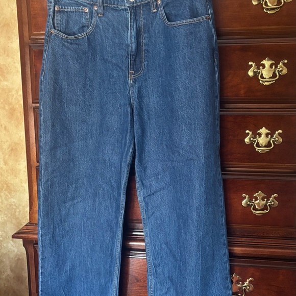 High Rise Loose Jeans - Picture 2 of 5